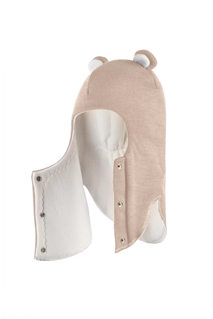 Зимова шапочка-шолом Corona.hm "Міс Ведмедиця" з кнопочками беж золотий