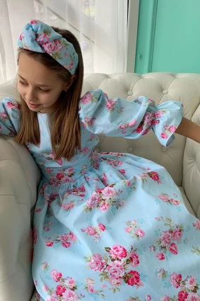 Сукня для дівчинки Corona.hm “Мері”, троянда на блакитному